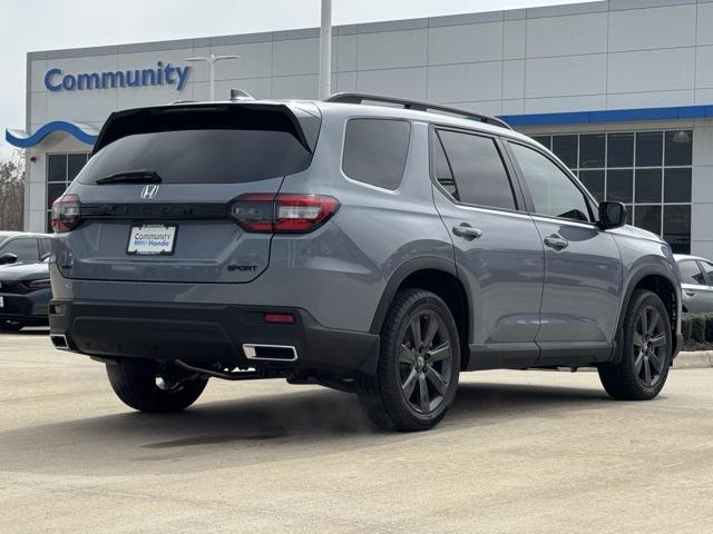 new 2025 Honda Pilot car, priced at $44,205