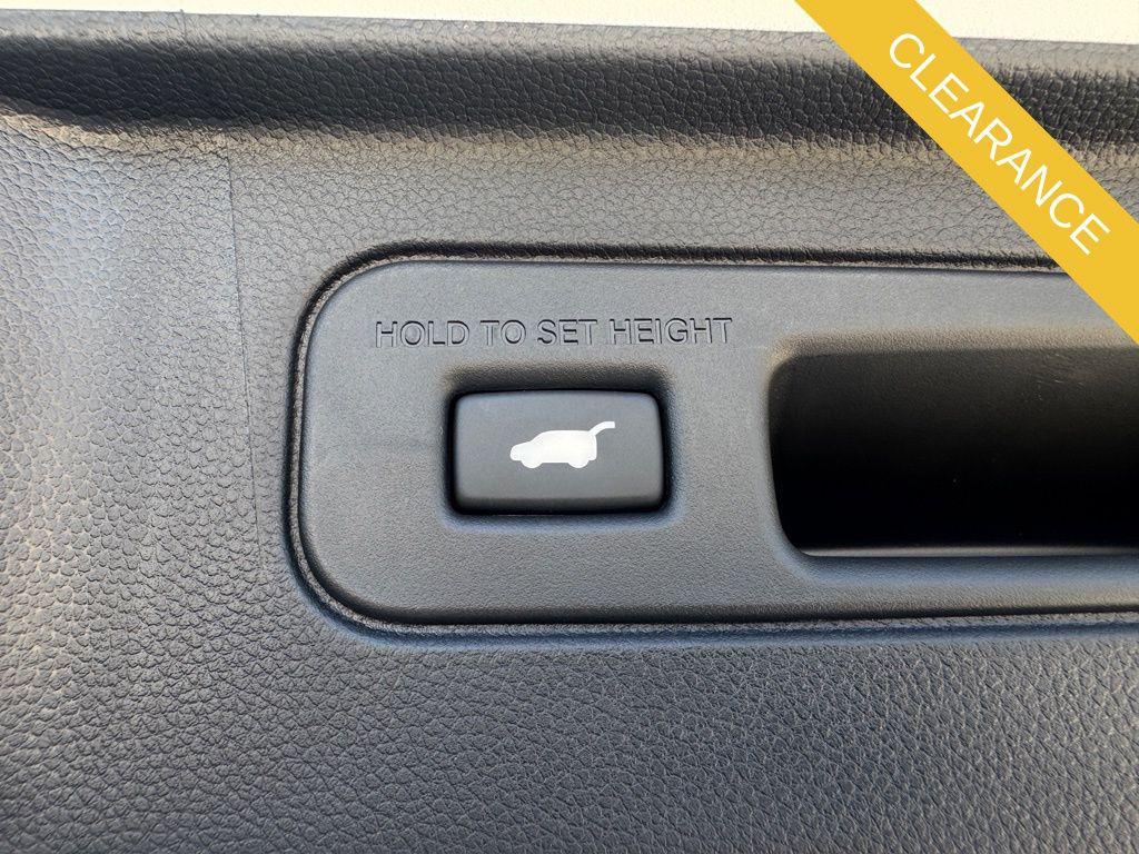 new 2025 Honda Pilot car, priced at $45,393