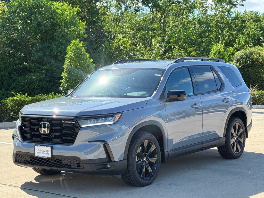 new 2025 Honda Pilot car, priced at $56,485