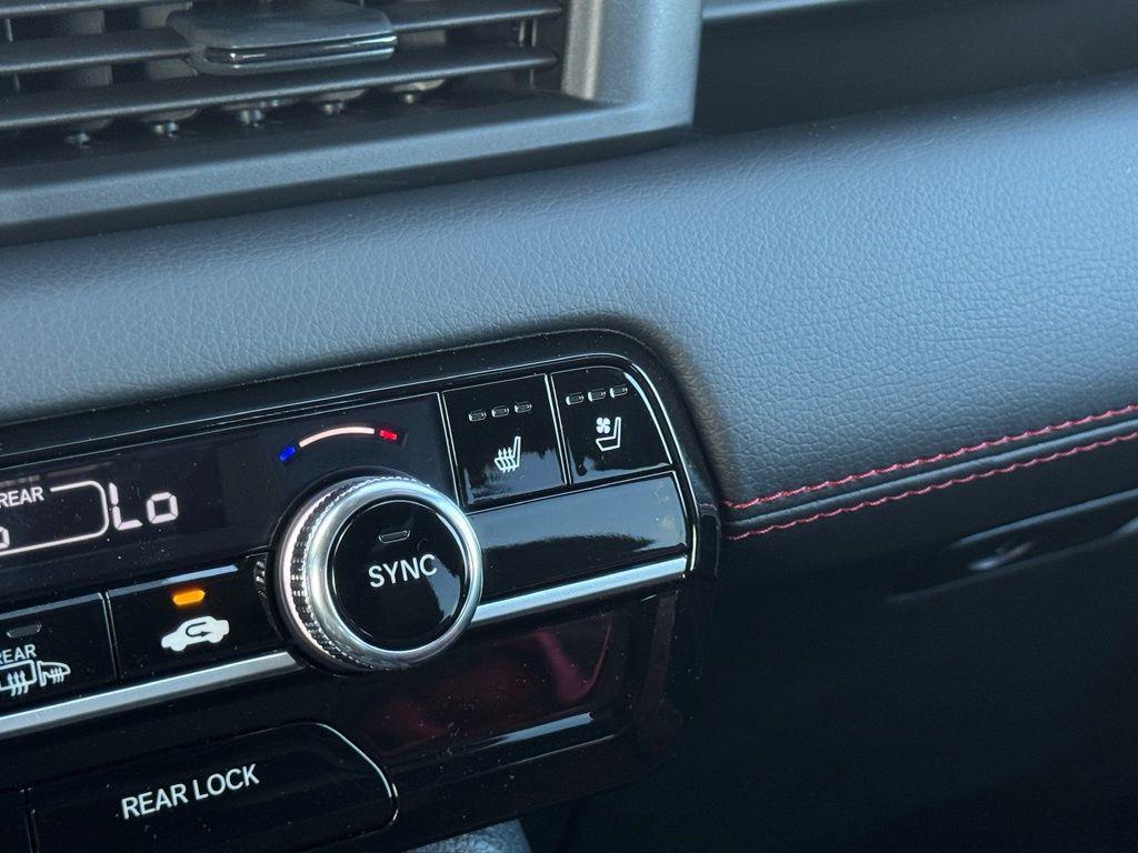 new 2025 Honda Pilot car, priced at $56,485
