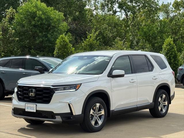new 2025 Honda Pilot car, priced at $45,405