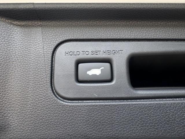 new 2025 Honda Pilot car, priced at $45,405
