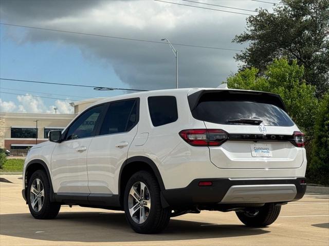 new 2025 Honda Pilot car, priced at $45,405