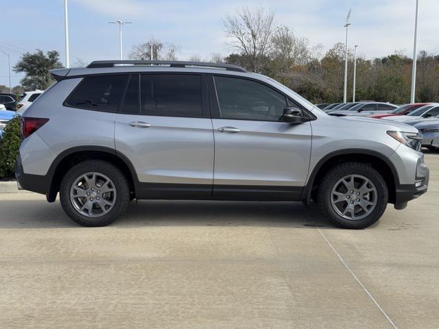 new 2025 Honda Passport car, priced at $46,395