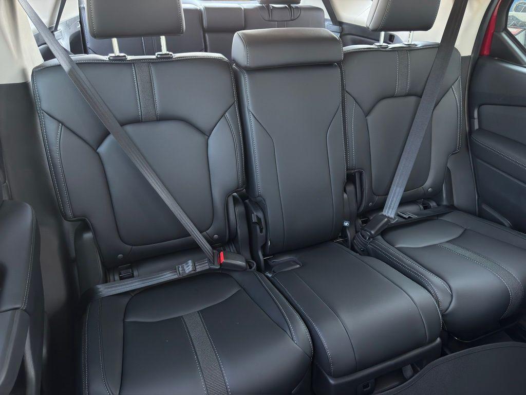 new 2025 Honda Pilot car, priced at $46,180