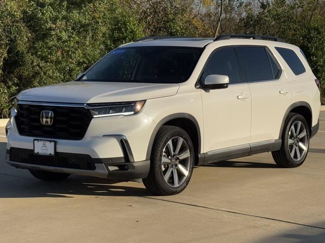 used 2023 Honda Pilot car, priced at $40,962