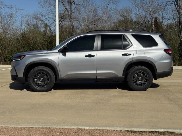 new 2025 Honda Pilot car, priced at $50,850