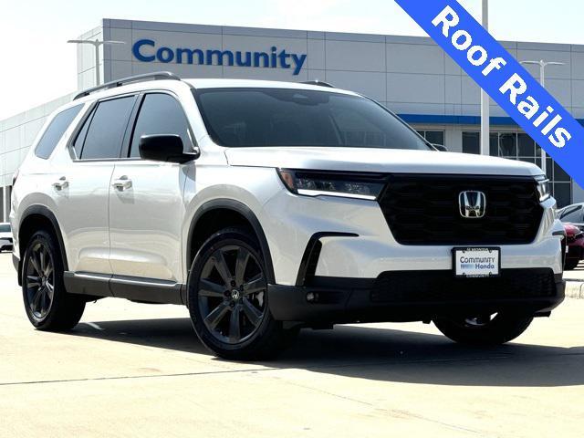 new 2025 Honda Pilot car, priced at $44,205