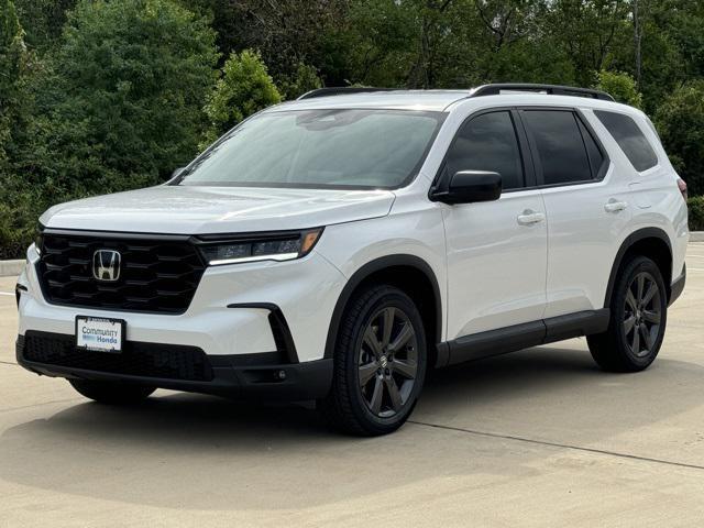 new 2025 Honda Pilot car, priced at $43,850