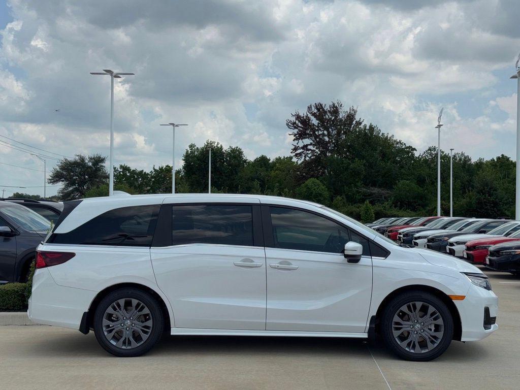 new 2025 Honda Odyssey car, priced at $48,815