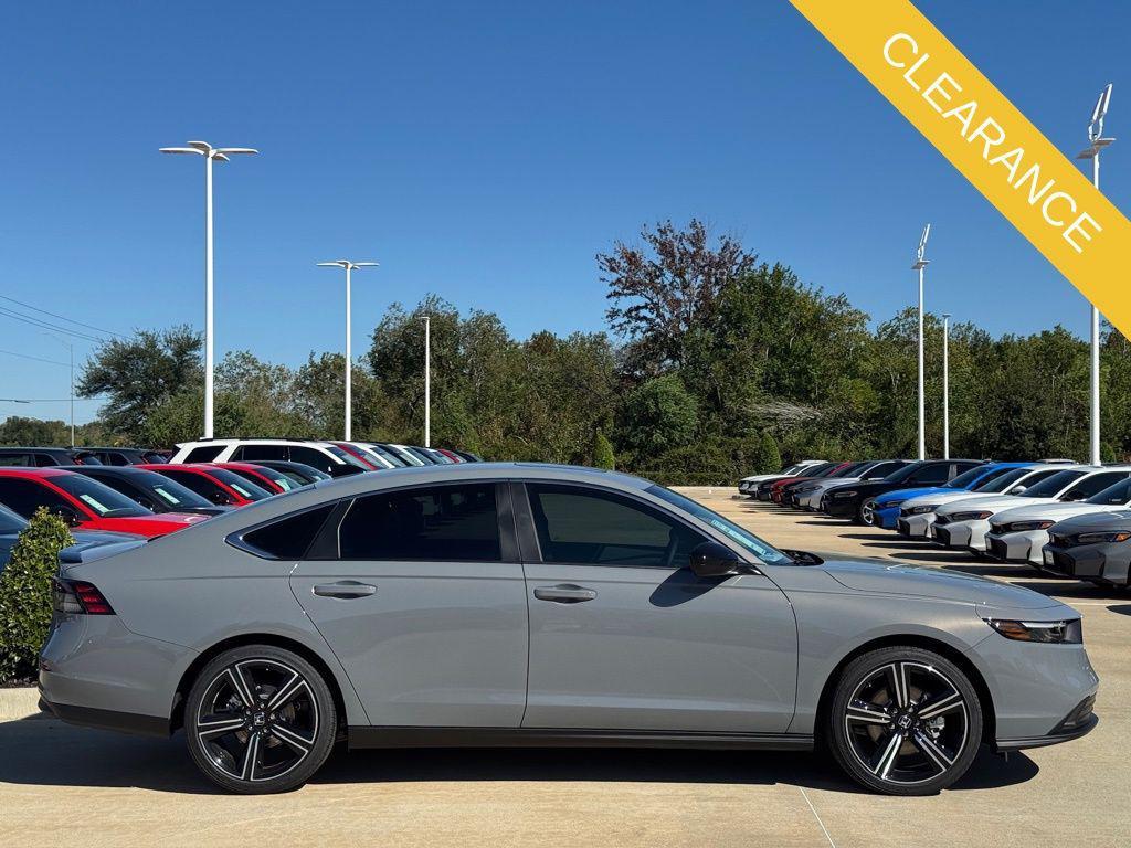 new 2025 Honda Accord Hybrid car, priced at $35,305