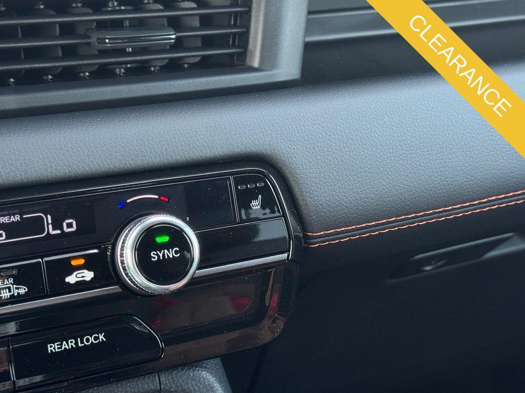 new 2025 Honda Pilot car, priced at $50,895