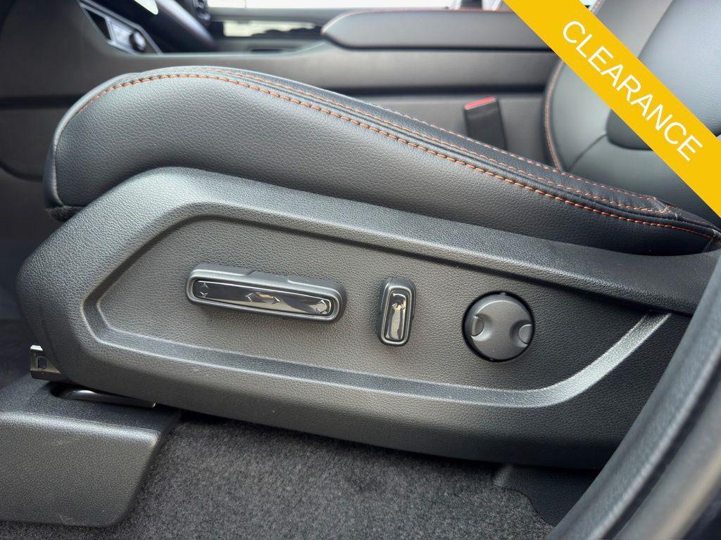 new 2025 Honda Pilot car, priced at $50,895