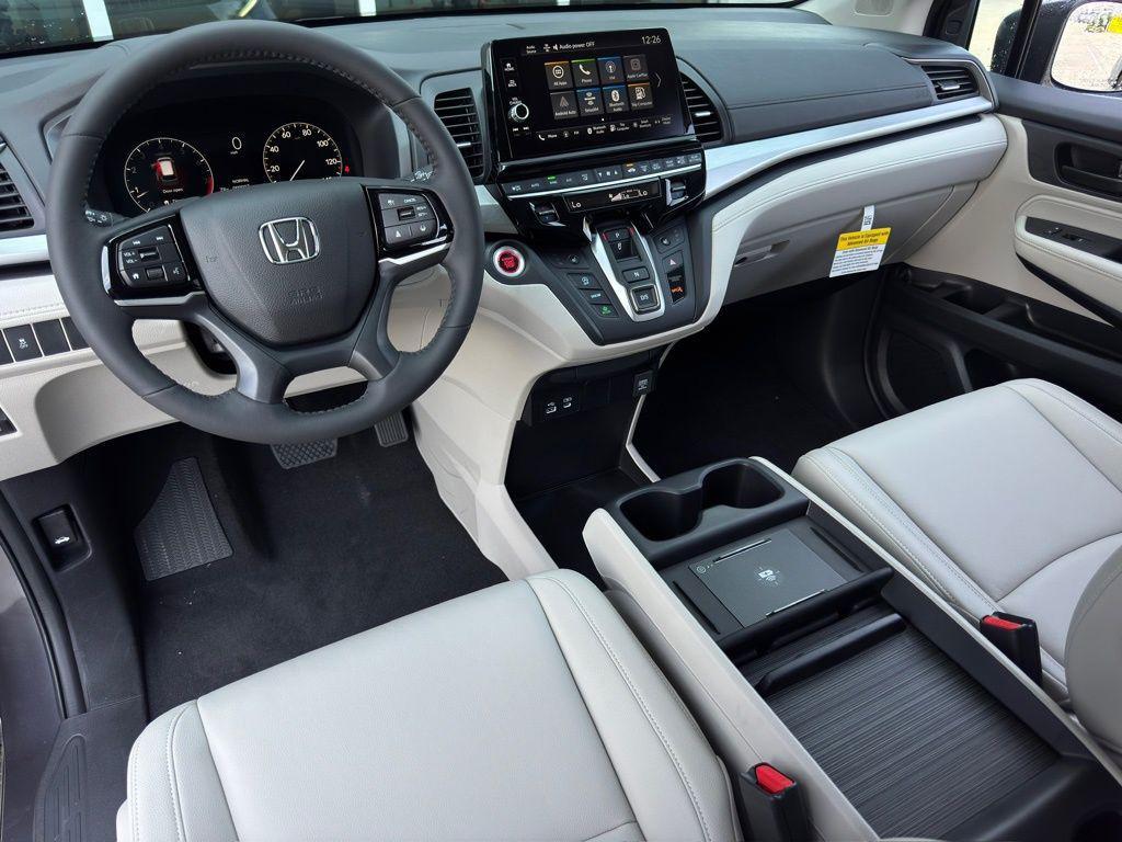 new 2026 Honda Odyssey car, priced at $44,290
