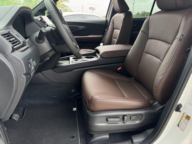 new 2025 Honda Ridgeline car, priced at $44,885