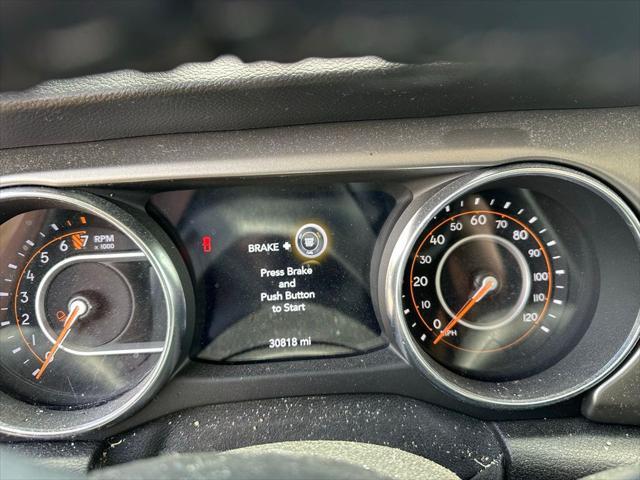 used 2021 Jeep Gladiator car, priced at $34,124