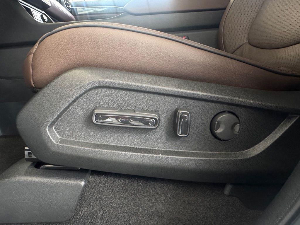 new 2025 Honda Pilot car, priced at $55,030
