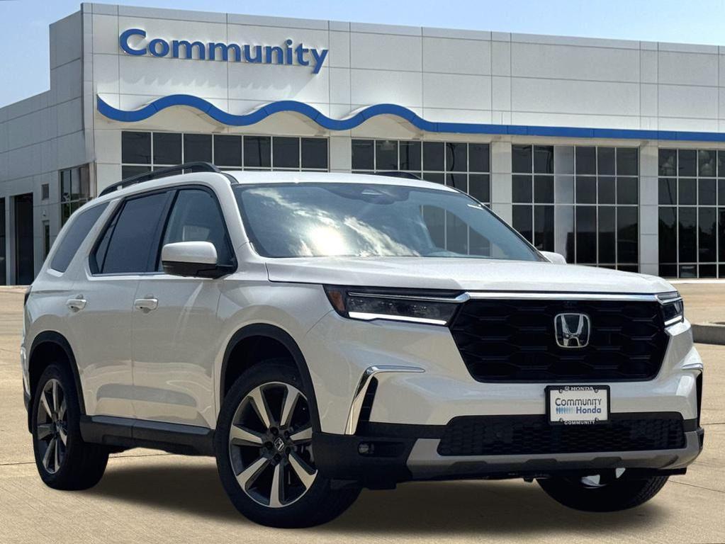 new 2025 Honda Pilot car, priced at $55,030