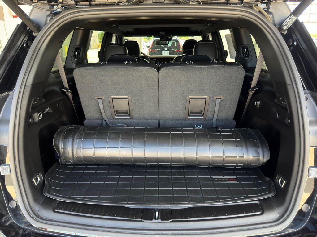 used 2024 Jeep Grand Cherokee L car, priced at $33,747