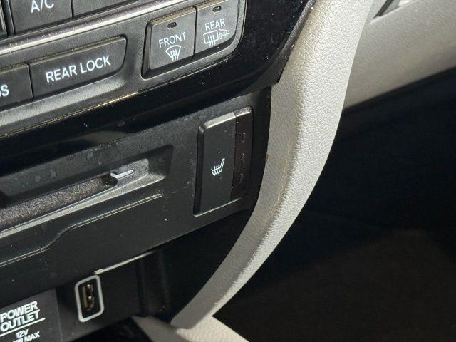 used 2022 Honda Pilot car, priced at $31,921