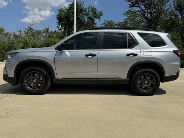 new 2025 Honda Pilot car, priced at $50,495