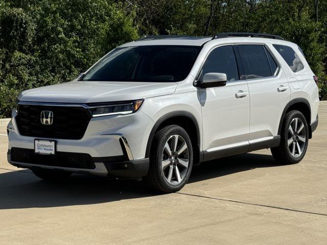 new 2025 Honda Pilot car, priced at $51,450