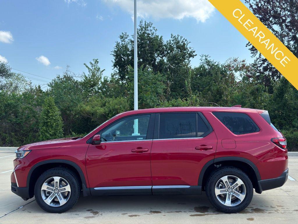 new 2025 Honda Pilot car, priced at $47,550