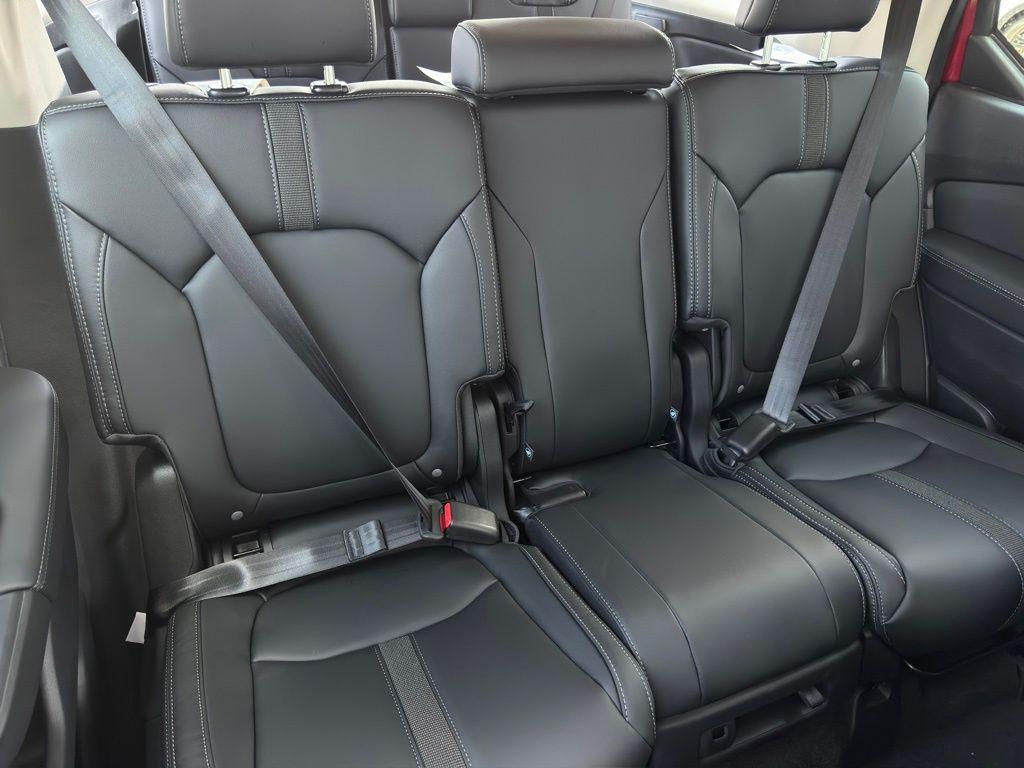 new 2025 Honda Pilot car, priced at $47,550