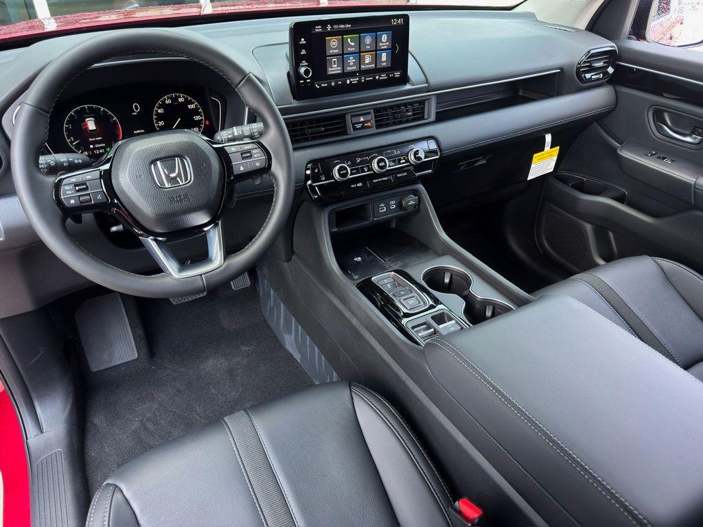 new 2025 Honda Pilot car, priced at $47,550