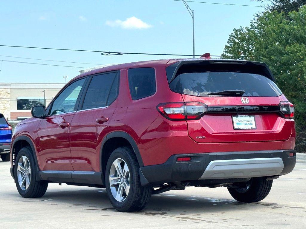 new 2025 Honda Pilot car, priced at $47,550