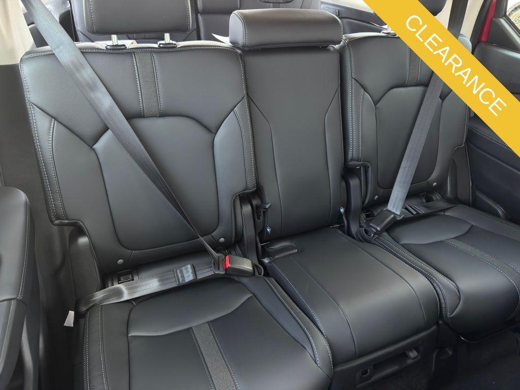 new 2025 Honda Pilot car, priced at $47,550