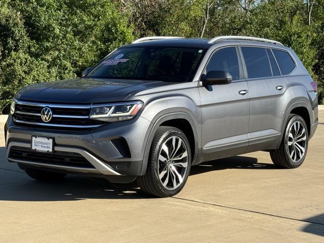 used 2021 Volkswagen Atlas car, priced at $25,000