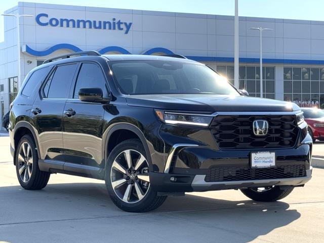 new 2025 Honda Pilot car, priced at $48,895