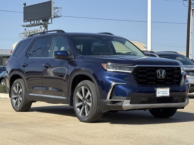 new 2025 Honda Pilot car, priced at $48,950