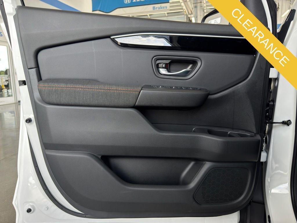 new 2025 Honda Pilot car, priced at $42,384