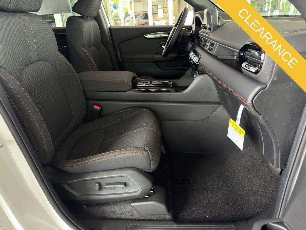 new 2025 Honda Pilot car, priced at $42,384