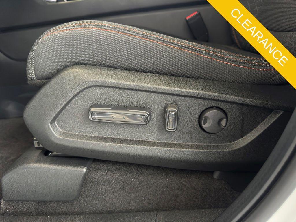 new 2025 Honda Pilot car, priced at $42,384