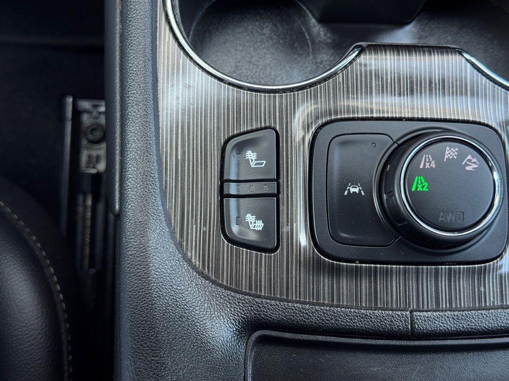 used 2023 GMC Acadia car, priced at $27,998
