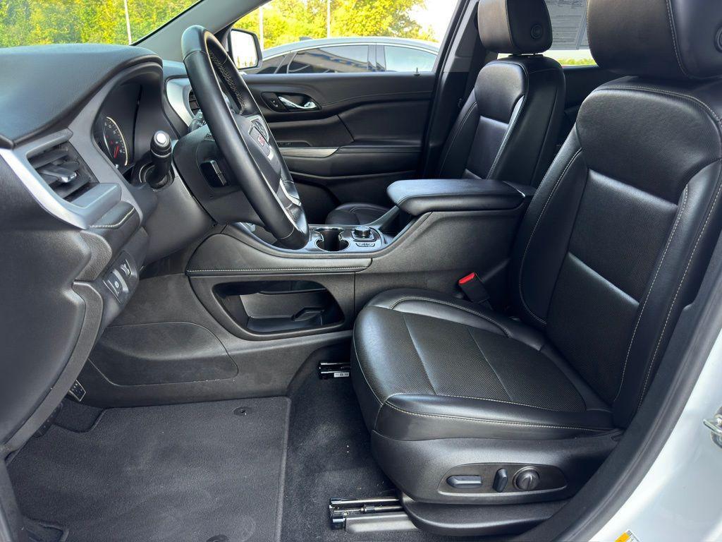 used 2023 GMC Acadia car, priced at $27,998