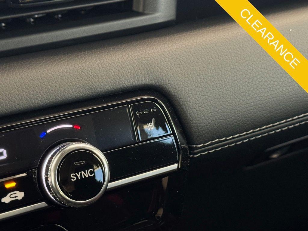 new 2025 Honda Pilot car, priced at $45,870