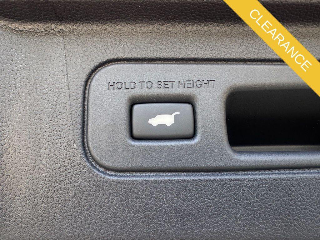 new 2025 Honda Pilot car, priced at $45,870