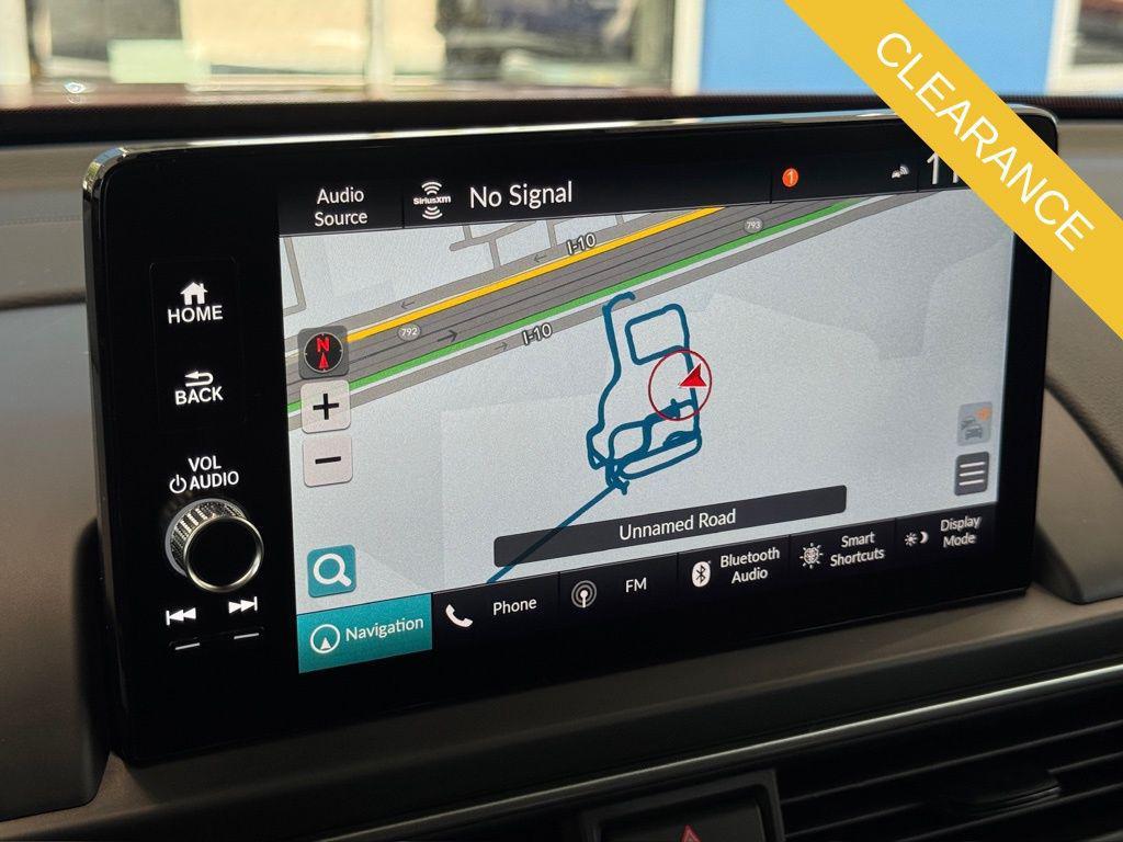 new 2025 Honda Pilot car, priced at $45,870