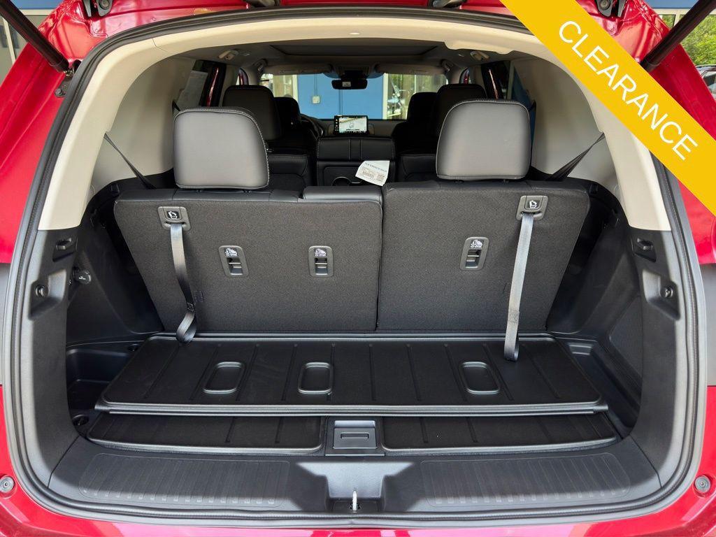 new 2025 Honda Pilot car, priced at $45,870