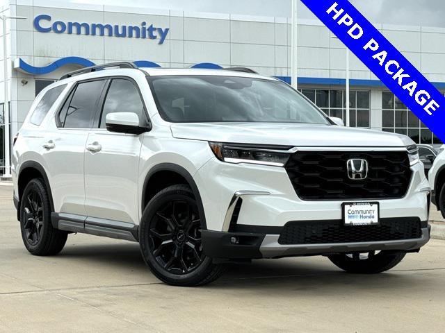 new 2025 Honda Pilot car, priced at $51,450