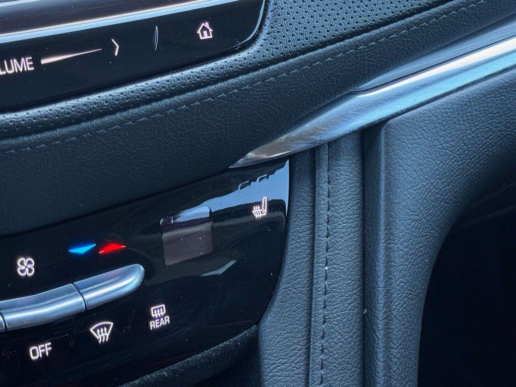 used 2019 Cadillac XT5 car, priced at $23,478