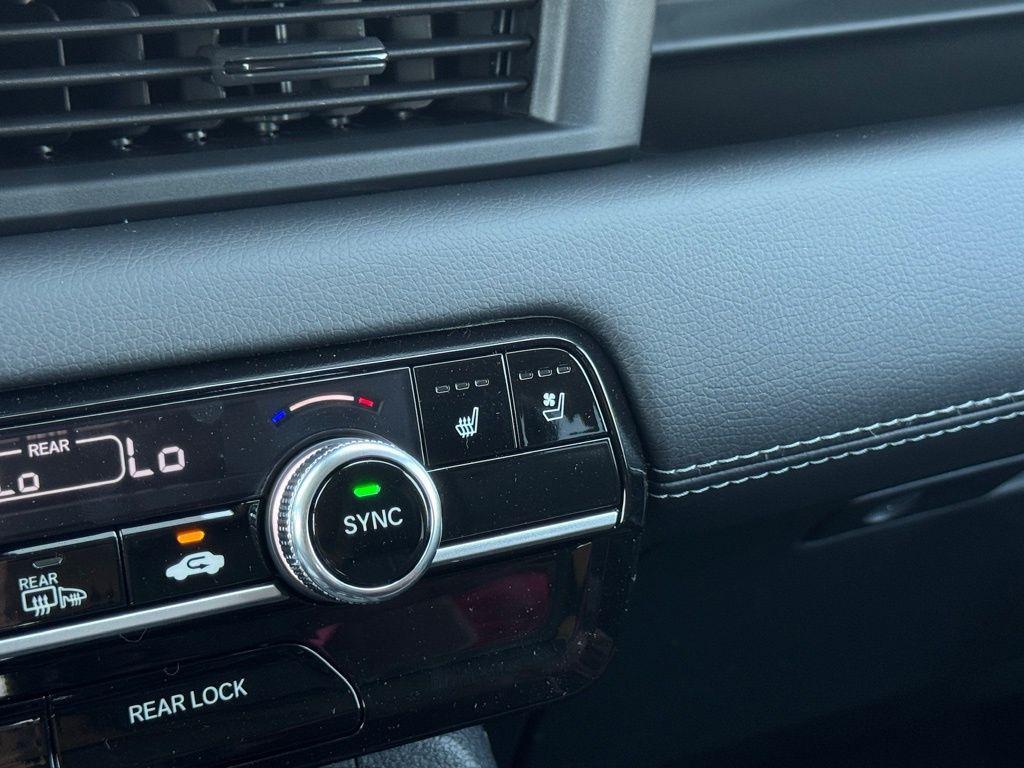 new 2025 Honda Pilot car, priced at $55,030