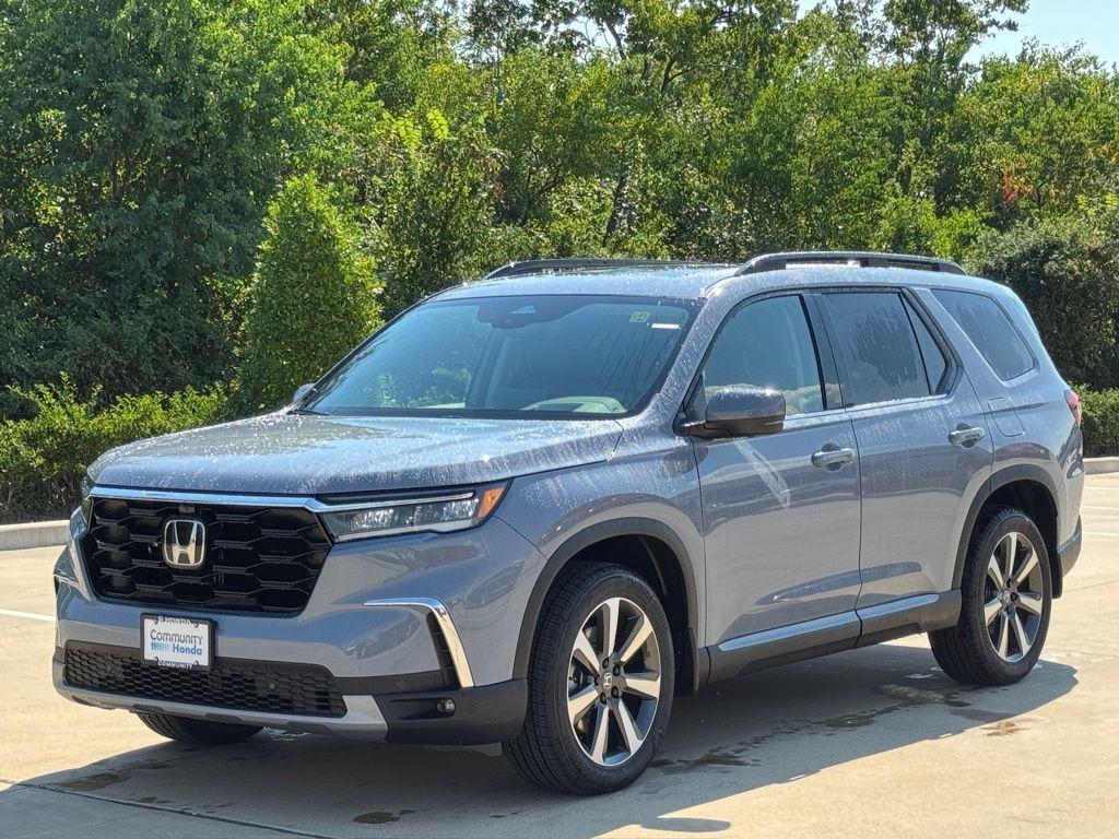 new 2025 Honda Pilot car, priced at $55,030