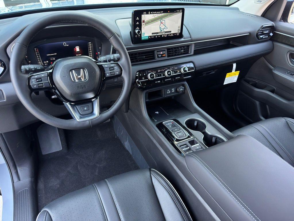 new 2025 Honda Pilot car, priced at $55,030