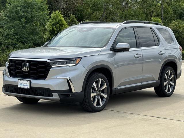 new 2025 Honda Pilot car, priced at $54,175