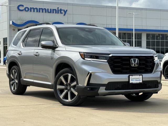 new 2025 Honda Pilot car, priced at $54,175